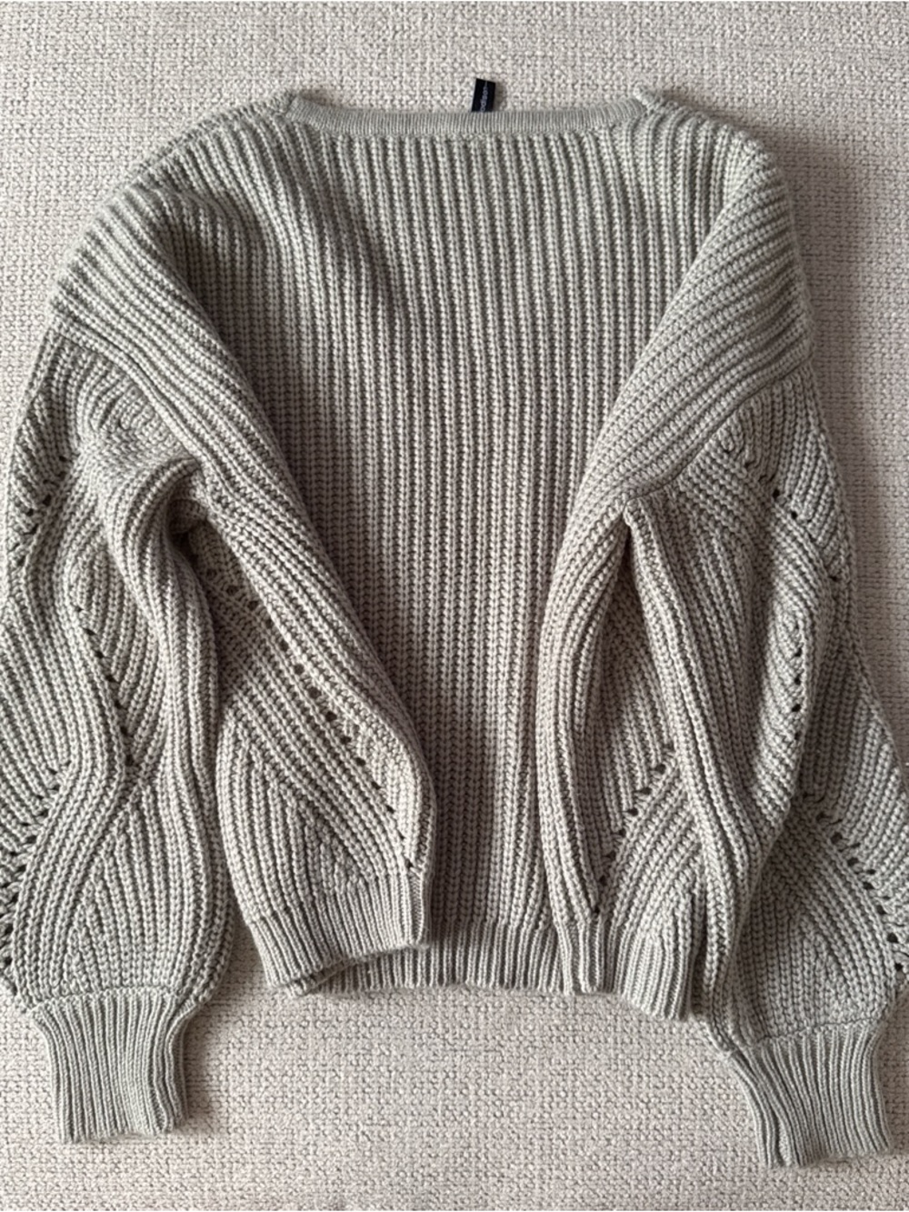 moon & madison Chunky V-Neck Sweater in Light Gray - Picture 2 of 3